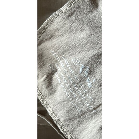 TORRID Happy Camper Stretch Woven Light Weight Active Vest Beige Size Large/12 - Picture 12 of 13